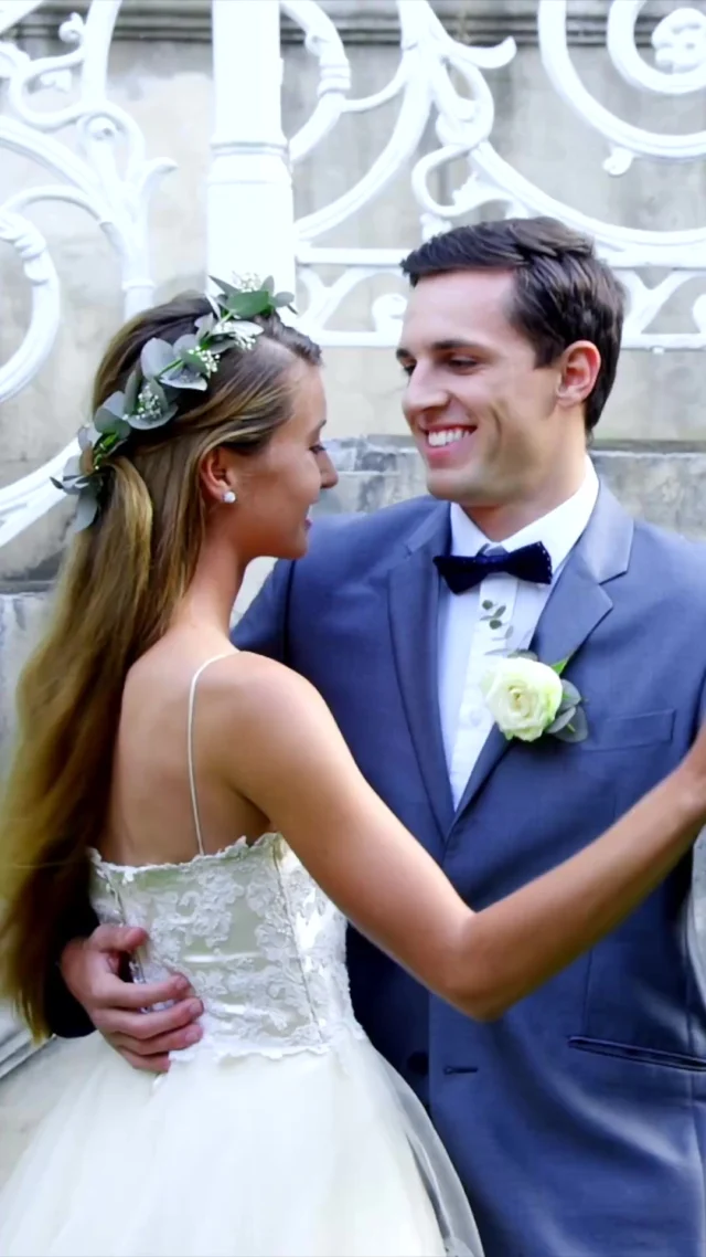 Getting married? Looking for a fun date night? Or maybe you've always wanted to learn to dance! 🕺🏻Arthur Murray teaches Singles, Couples, Wedding Dances and more!Wherever life takes you, we'll be there! Because dance is a skill to last a lifetime 💃#arthurmurray #arthurmurraylifestyle #weddingdance #datenight #hobby