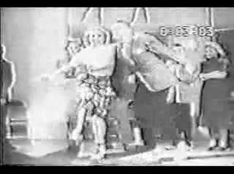 Arthur Murray teaching/demo Collegiate Shag (1937)